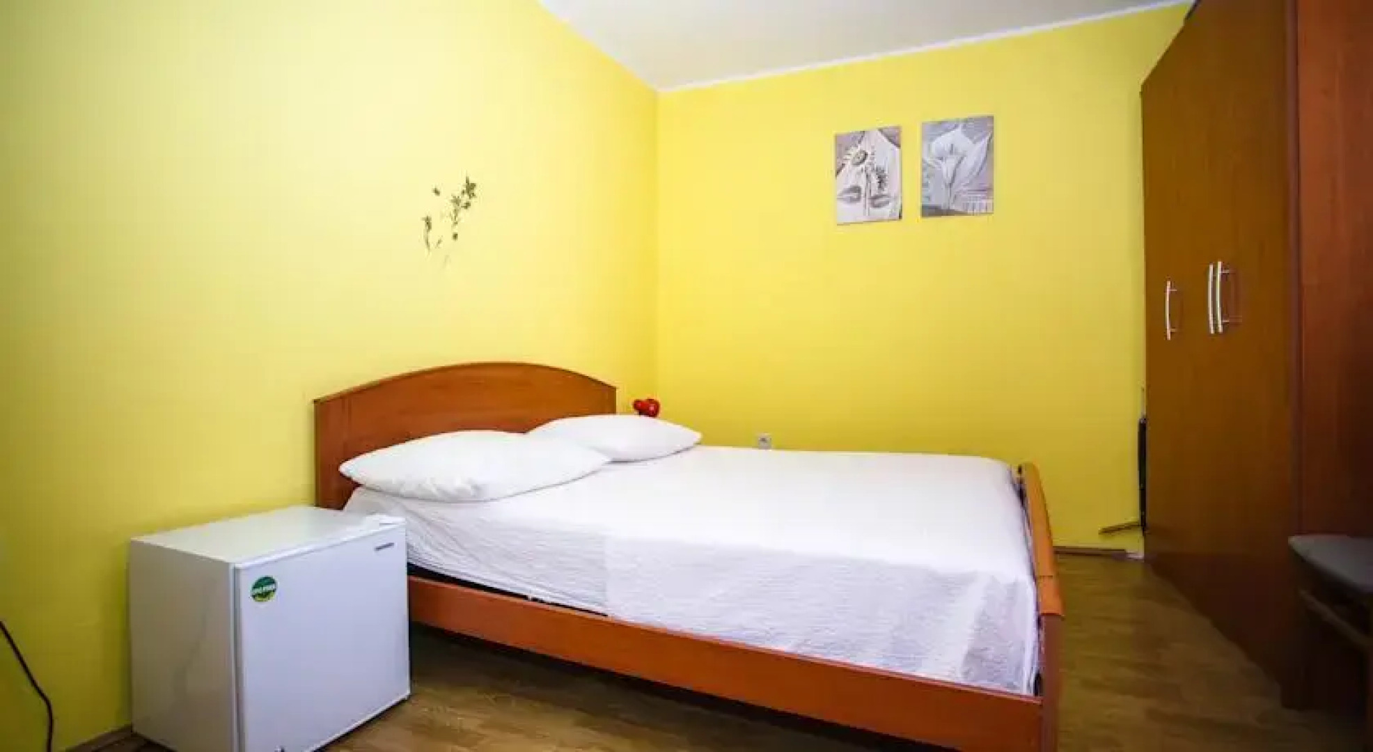 Apartments & Rooms Iva