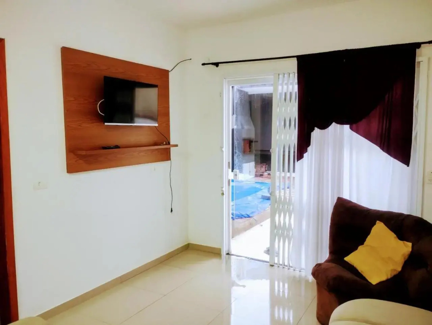 Casa Nova com Piscina 3 quartos