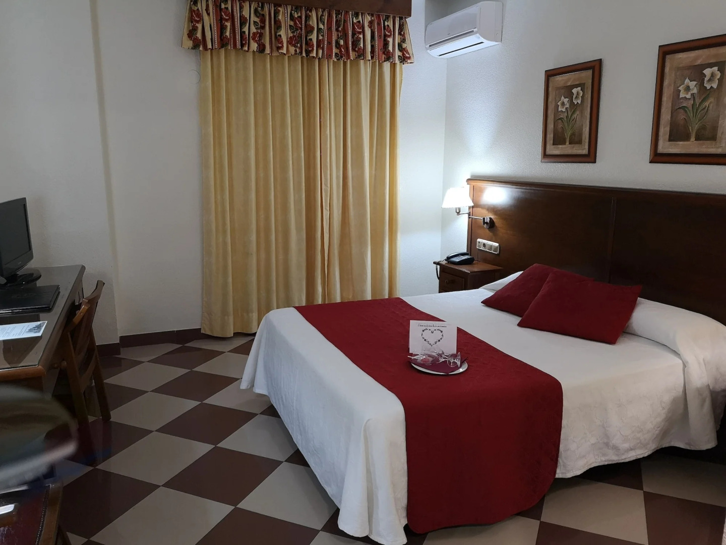 Hotel Avenida Tropical