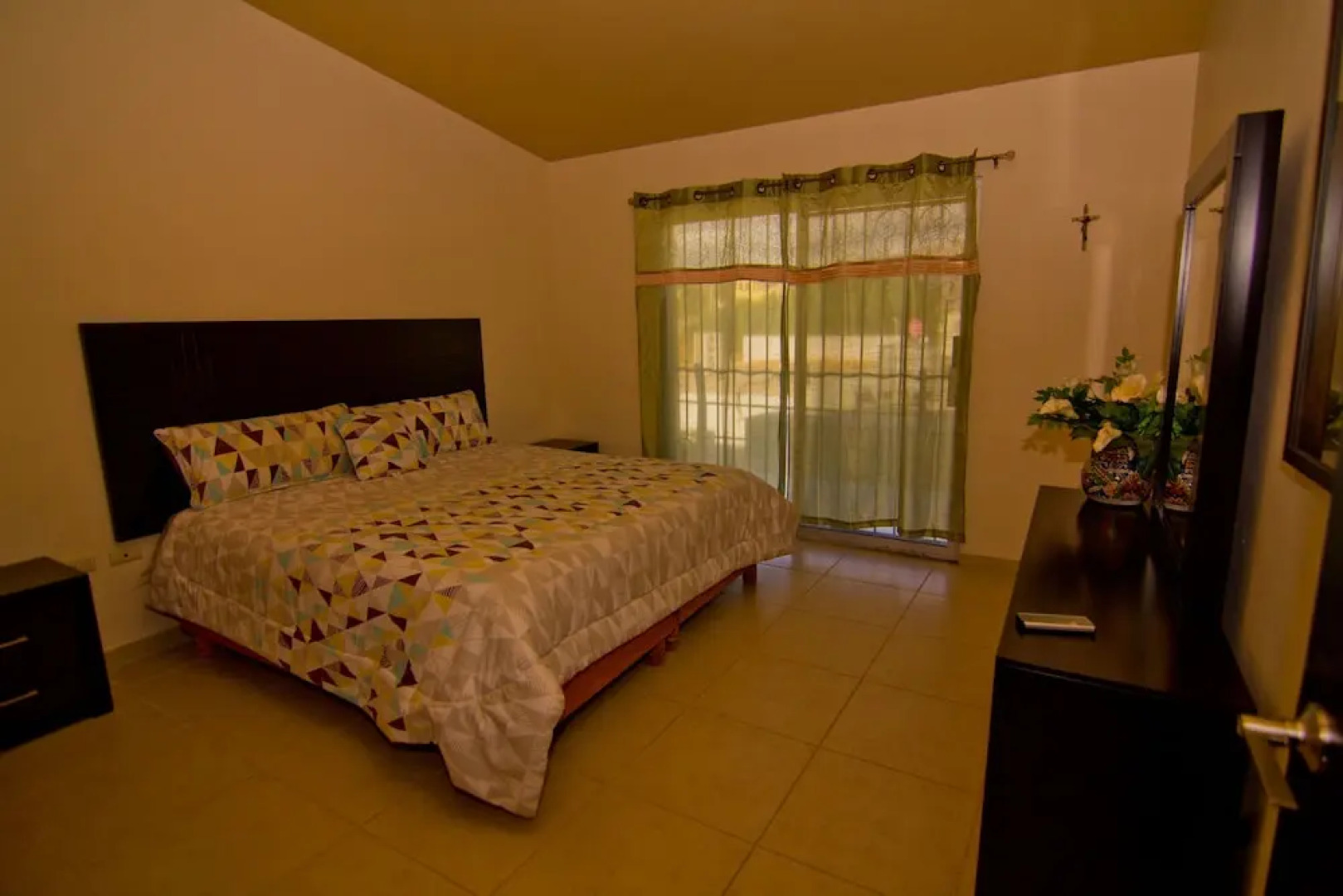 Sexta Seccion 117 3 BR by Casago