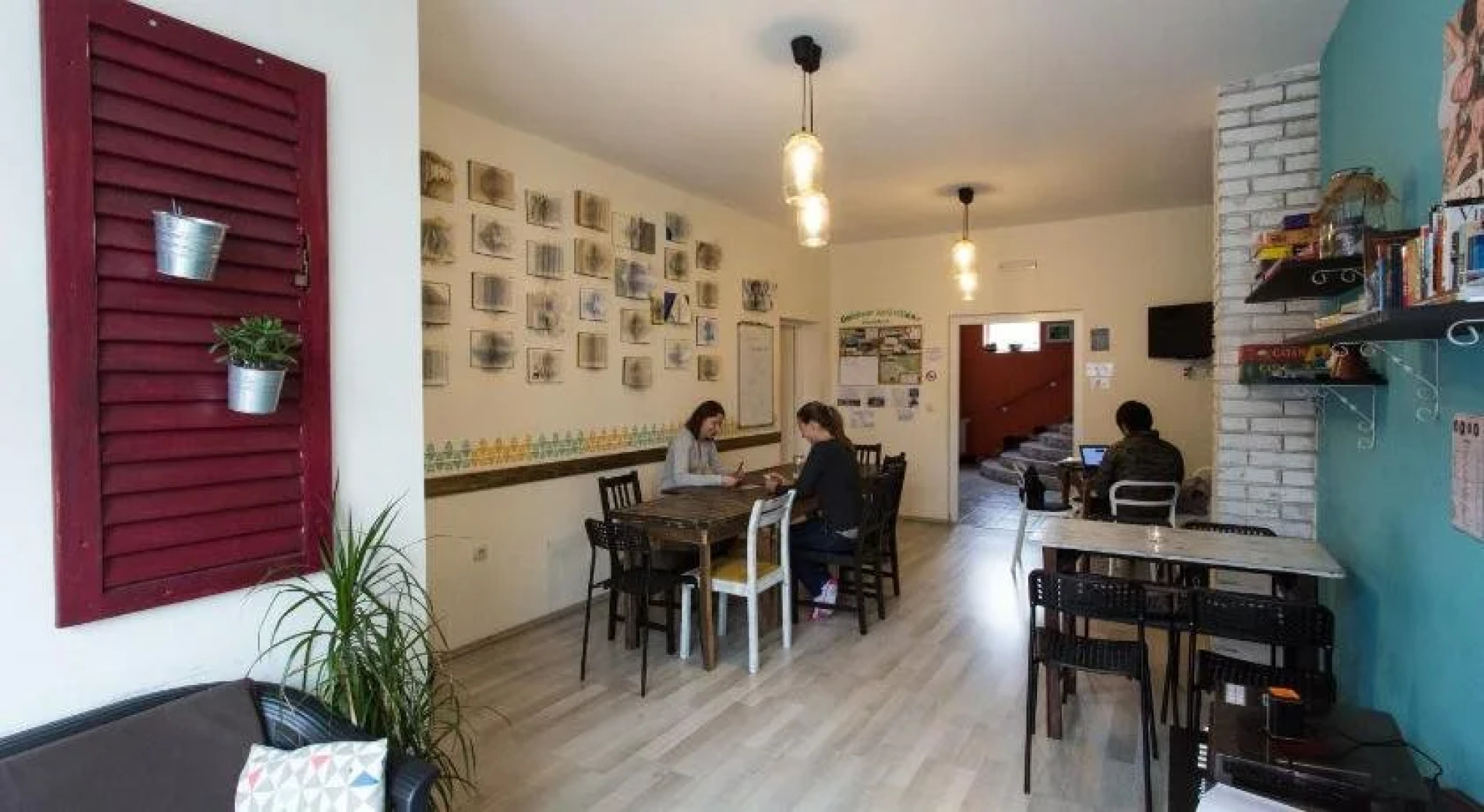 Falling Lakes Hostel