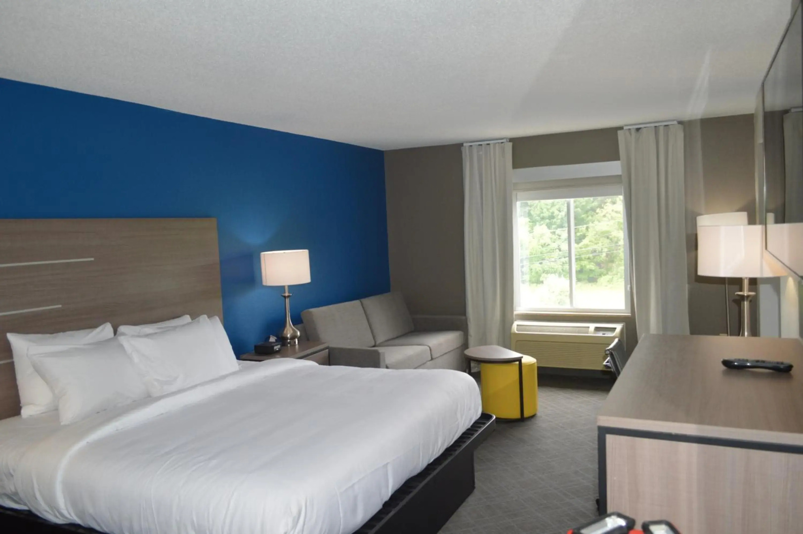 Comfort Inn & Suites Harrisburg-Hershey North