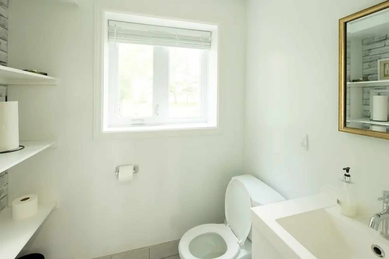 GLOBALSTAY Waterfront 5BR Cottage