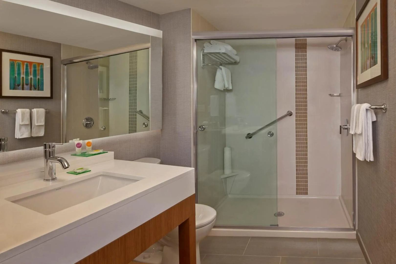 Hyatt Place Chapel Hill / Southern Village