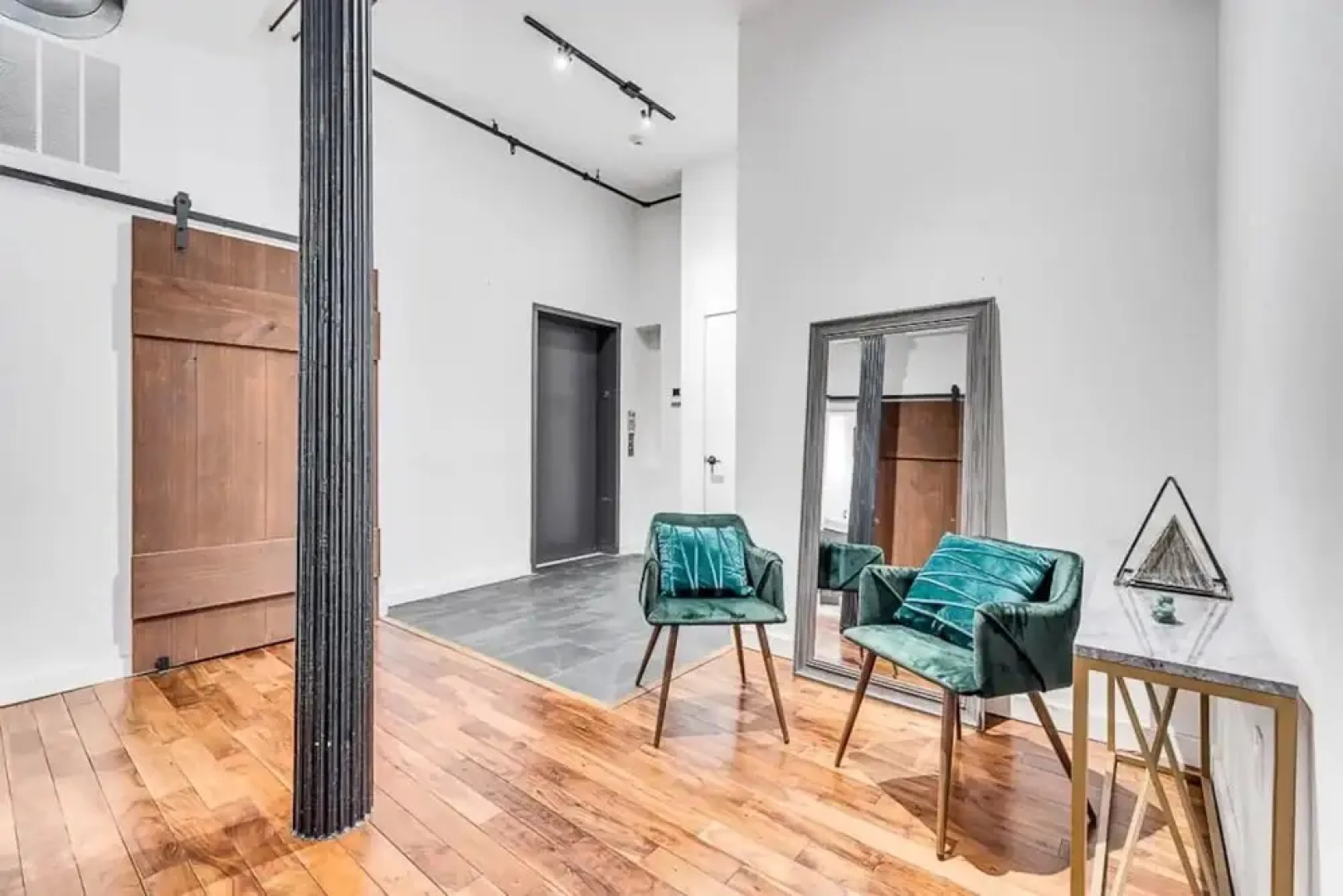 The Independence Suite Residence