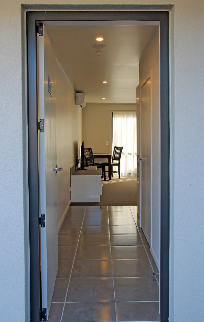 Acacia Lake View Motel