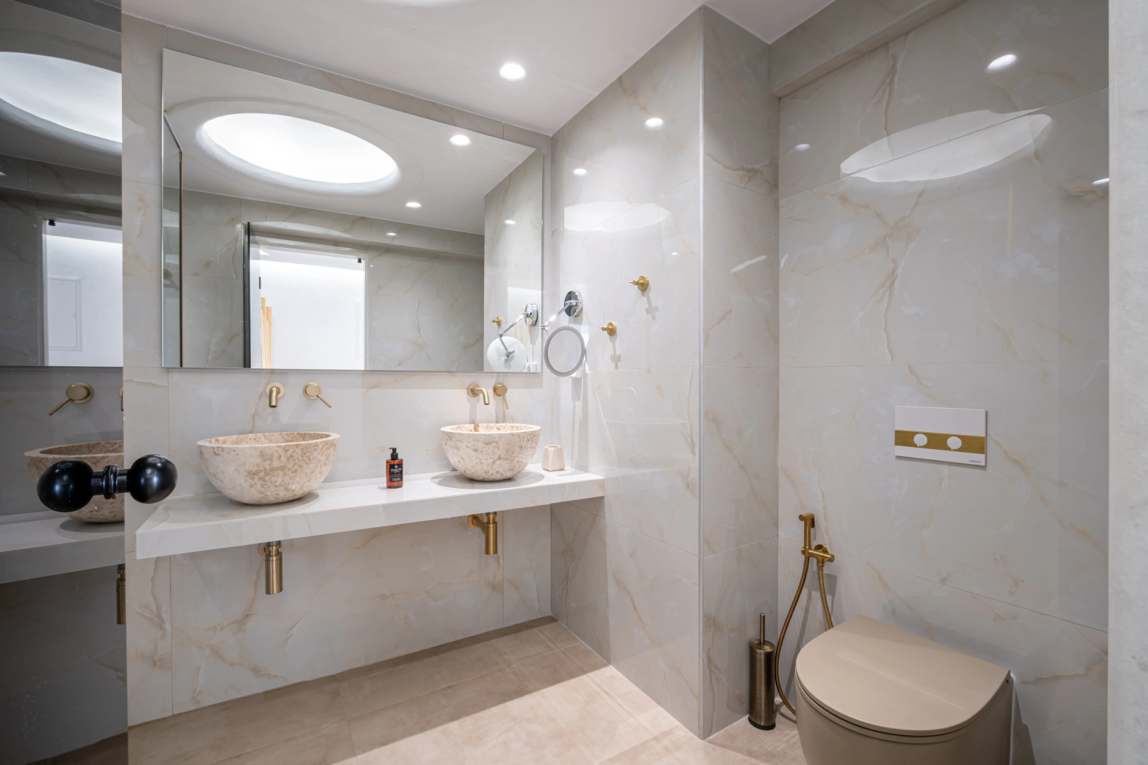 Liana Beach Hotel & Spa