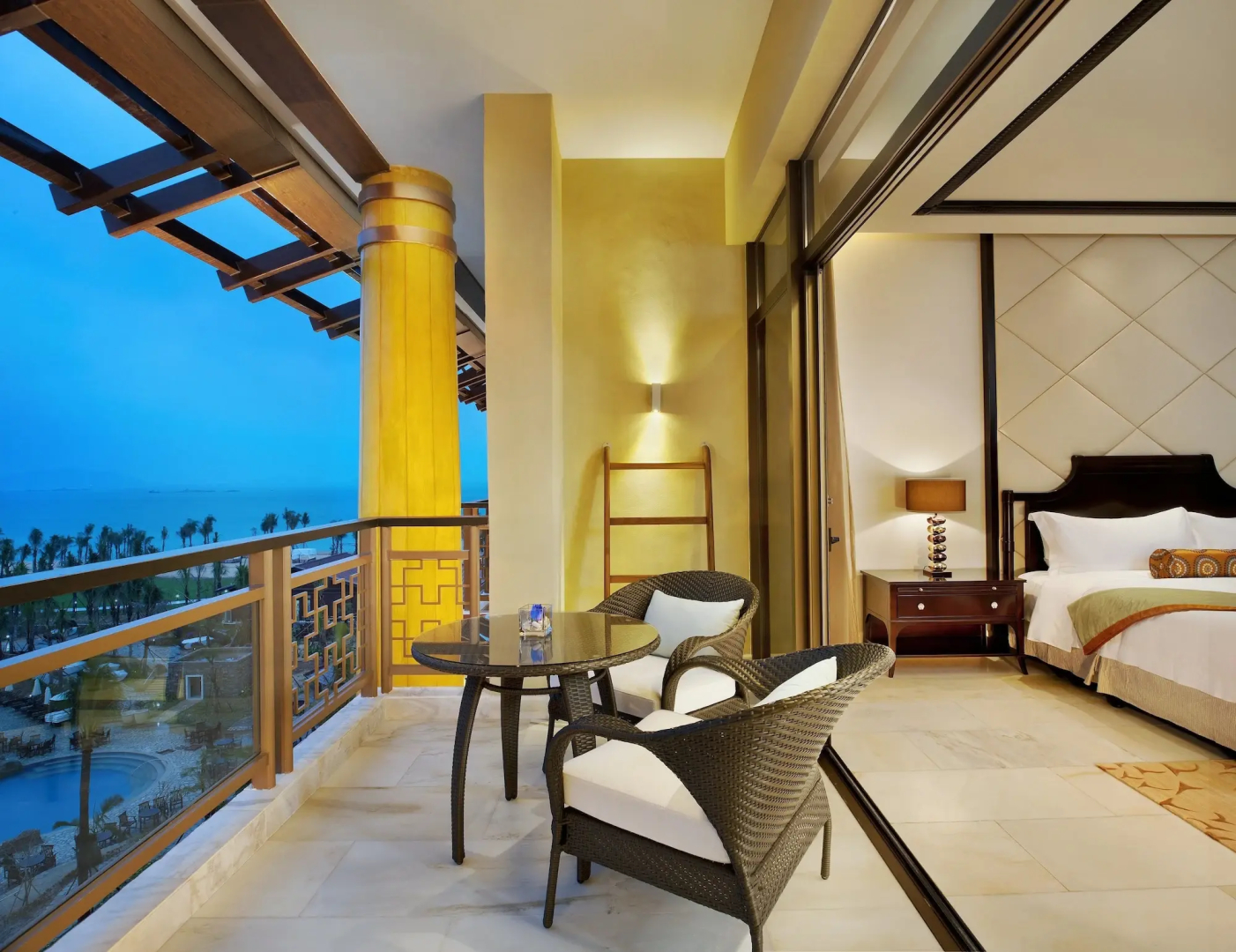 Курорт The St. Regis Sanya Yalong Bay
