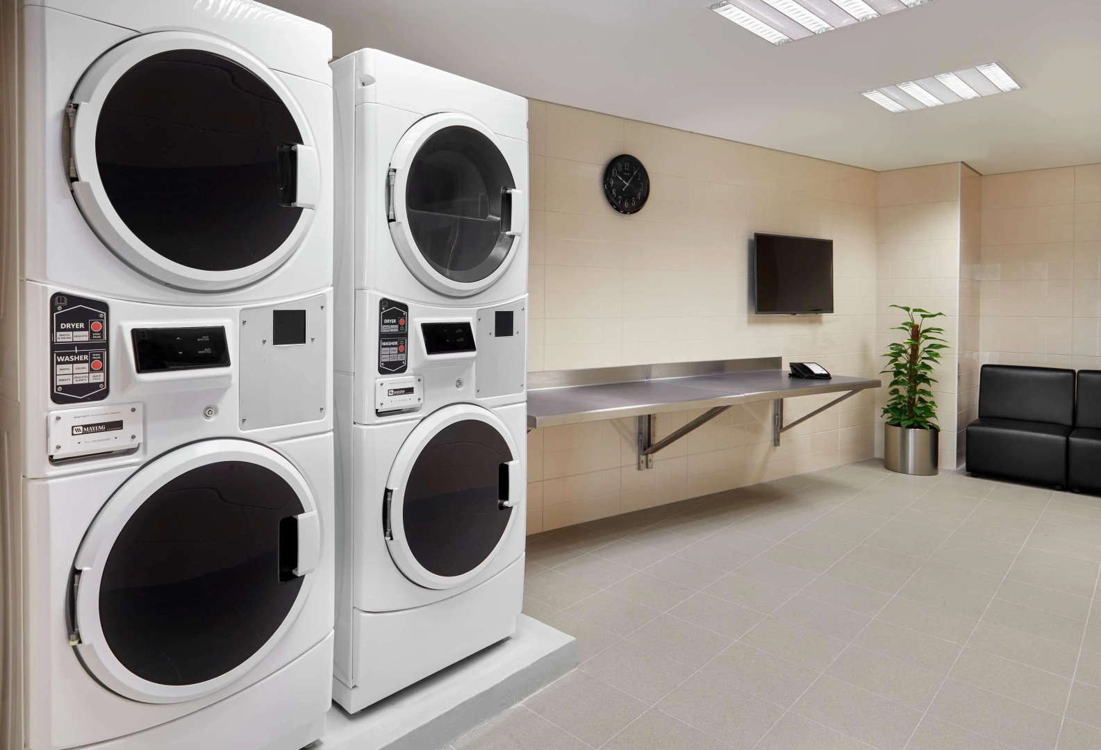 Отель Hilton Garden Inn Muscat Al Khuwair