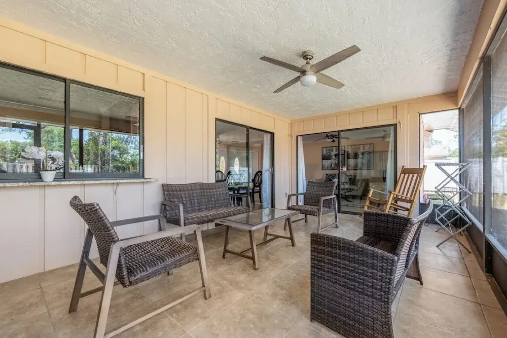 Renovated 3BR Dog Friendly Pond View W/D