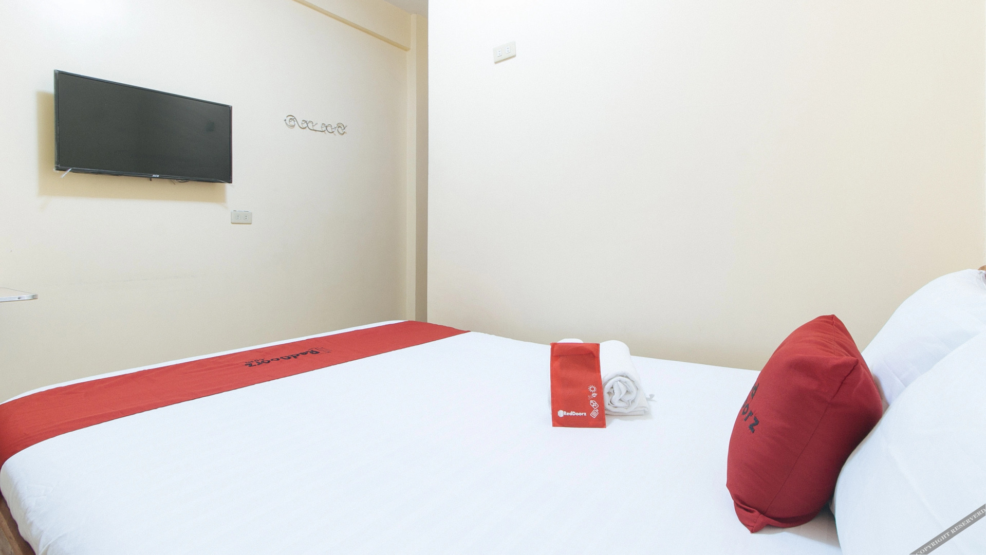 Reddoorz @ Golden Park Inn La Union