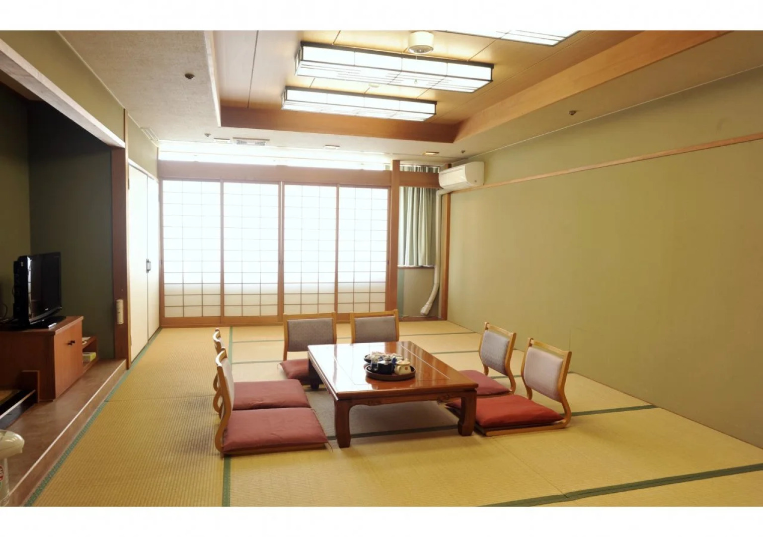 Shirahama Seaside Hotel