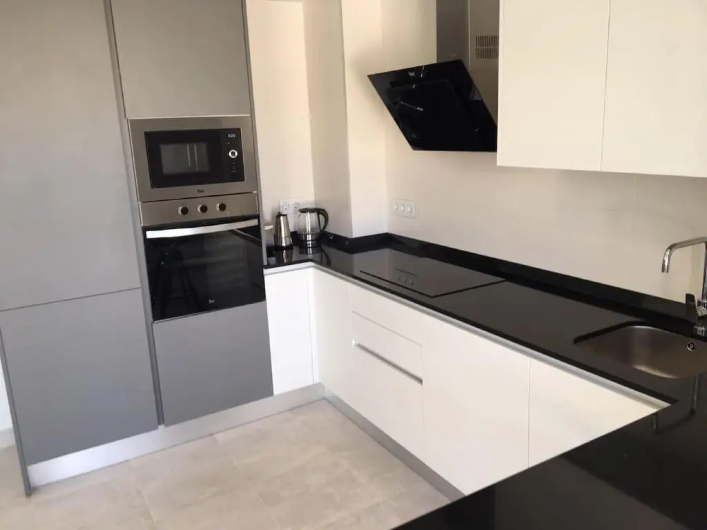 Playamar Iv Calle De La Rosalia 90A