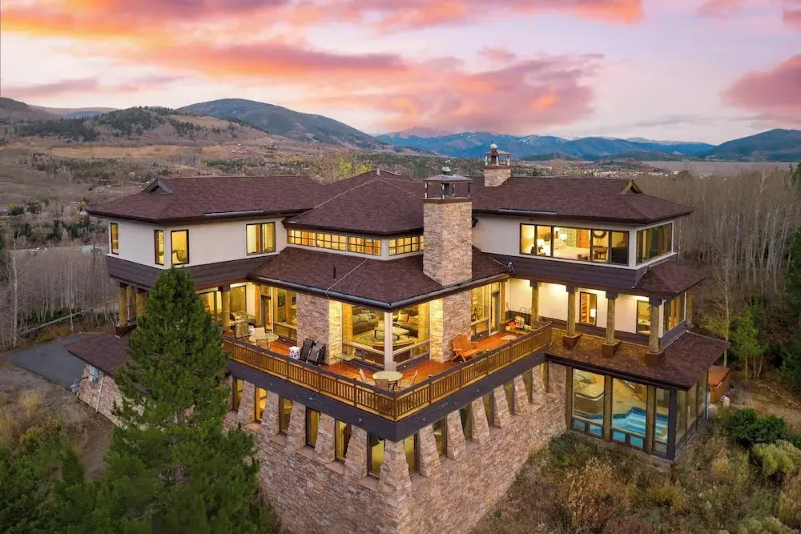 Topaz Estate by Avantstay Luxe Home, Pool + View