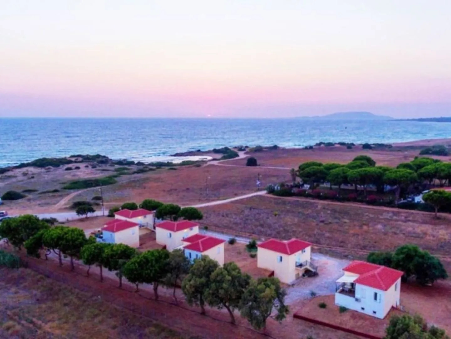 Romanos Beach Villas