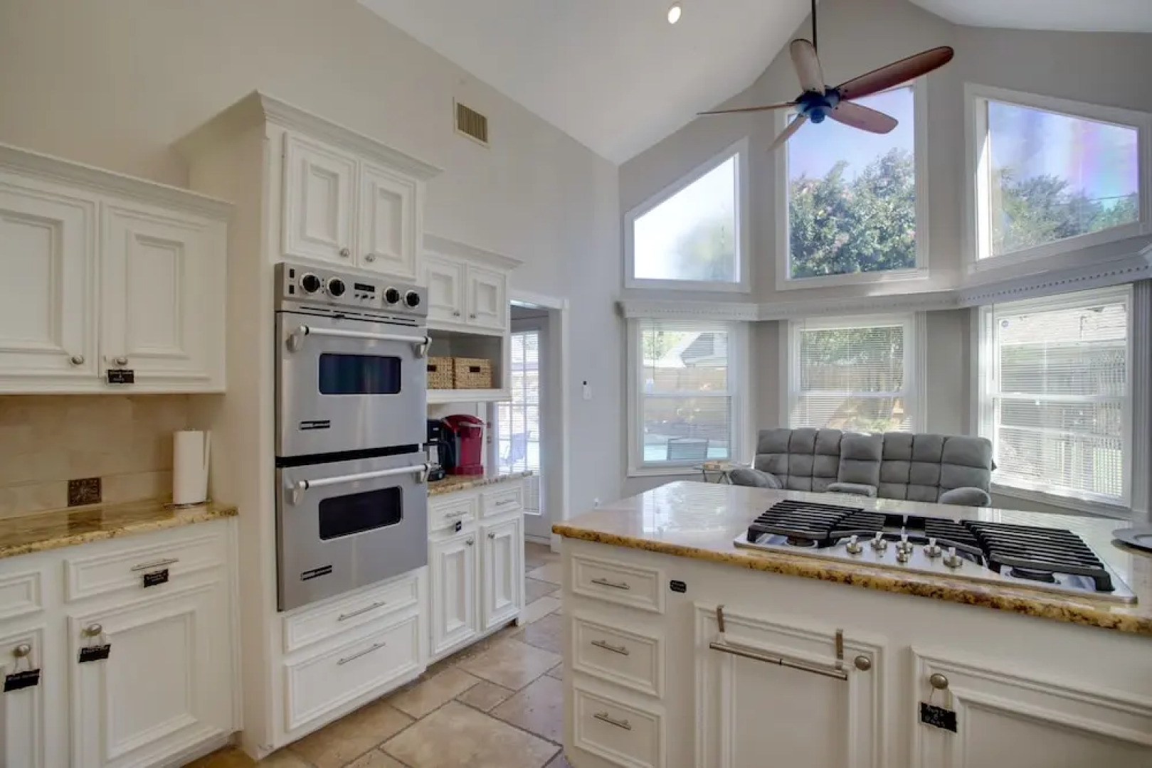 Retreat in Spring ~ 29 Mi to Houston!