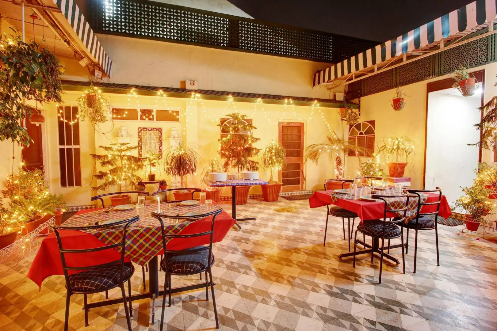 Hotel Jaisingh Palace