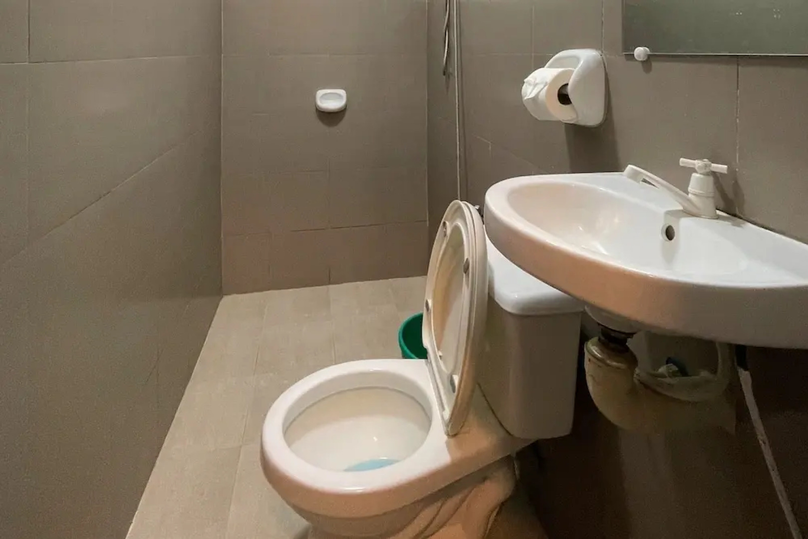 Captains Suites Albay