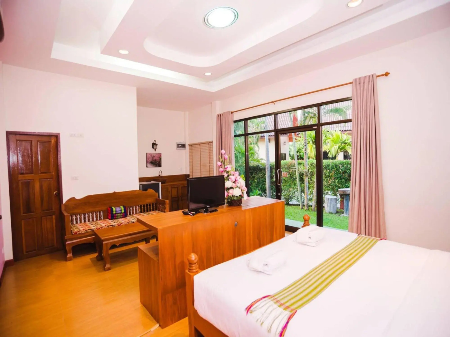 Rommai Reunngam Resort