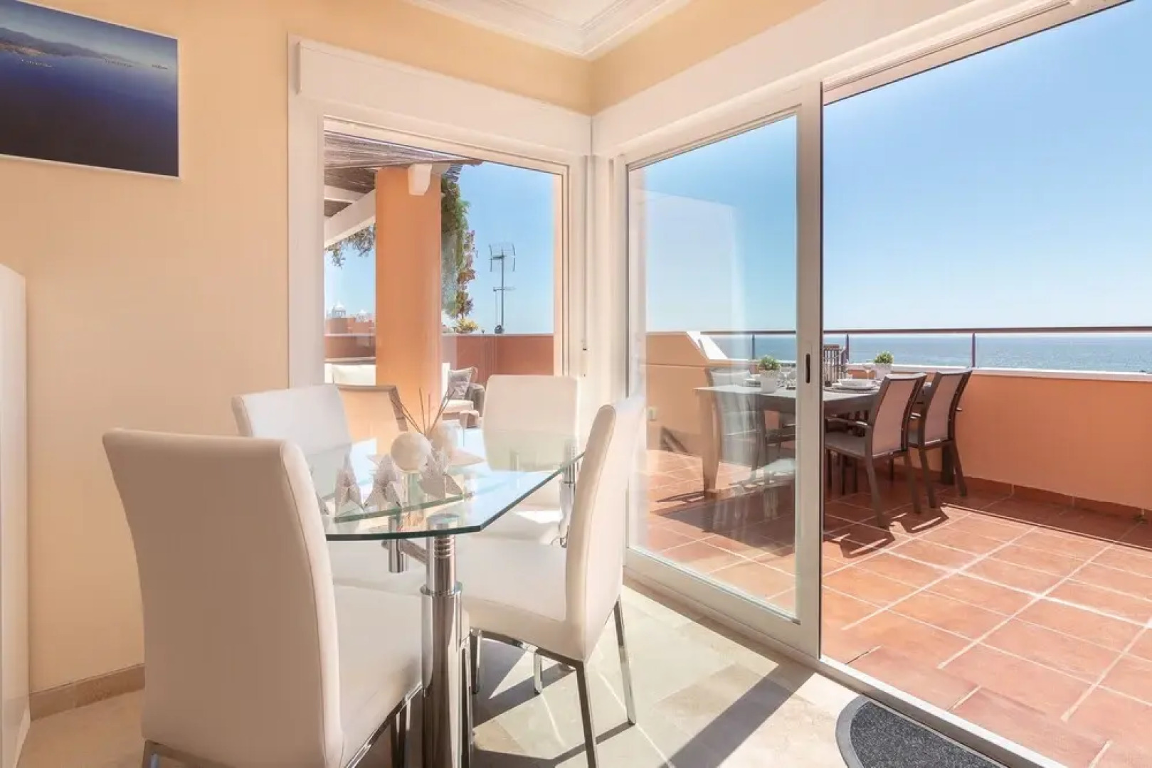 2242-Maravilloso atico 2 terrazas vista al mar