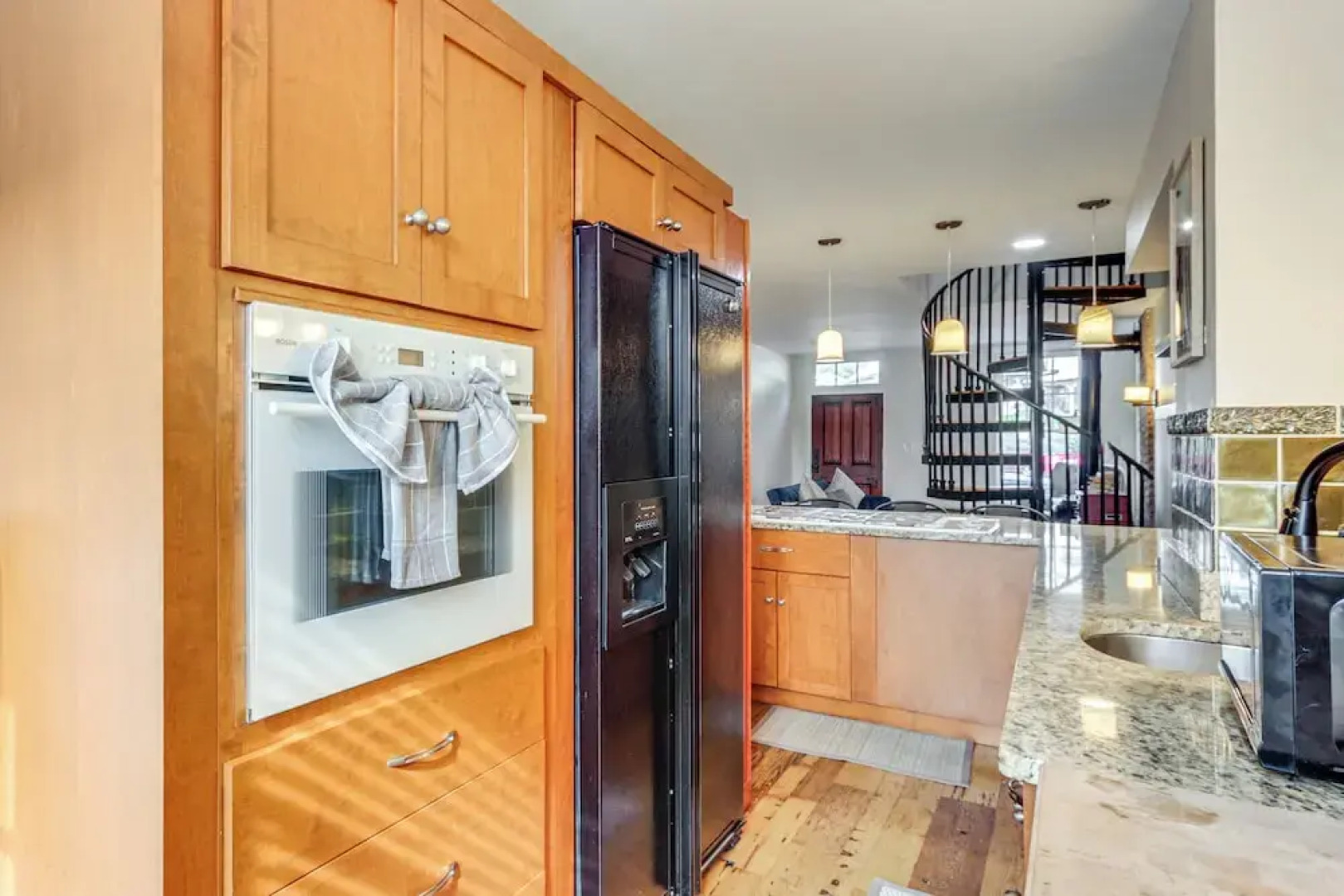 Dtwn at Your Door: Historic Frederick Gem w/ Yard!