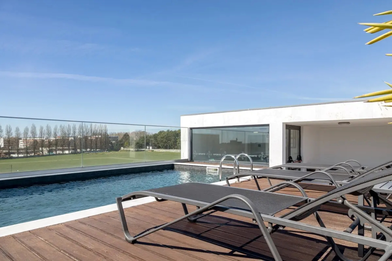 Oporto Airport & Business Hotel