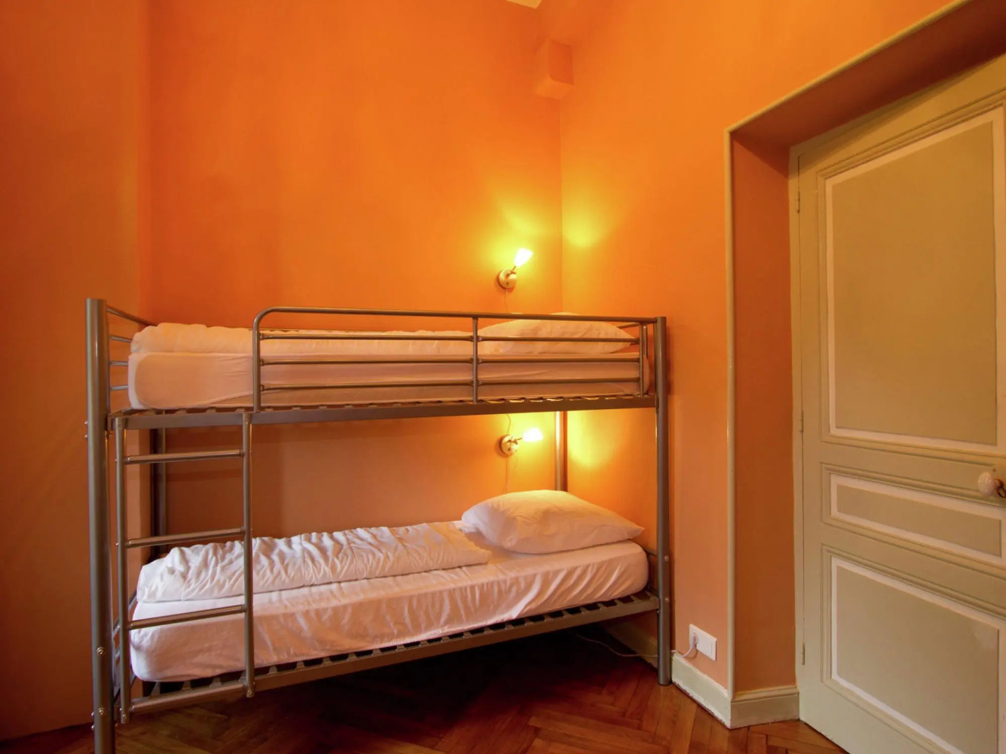 Charming Castle in Serrieres-en-chautagn With Pool