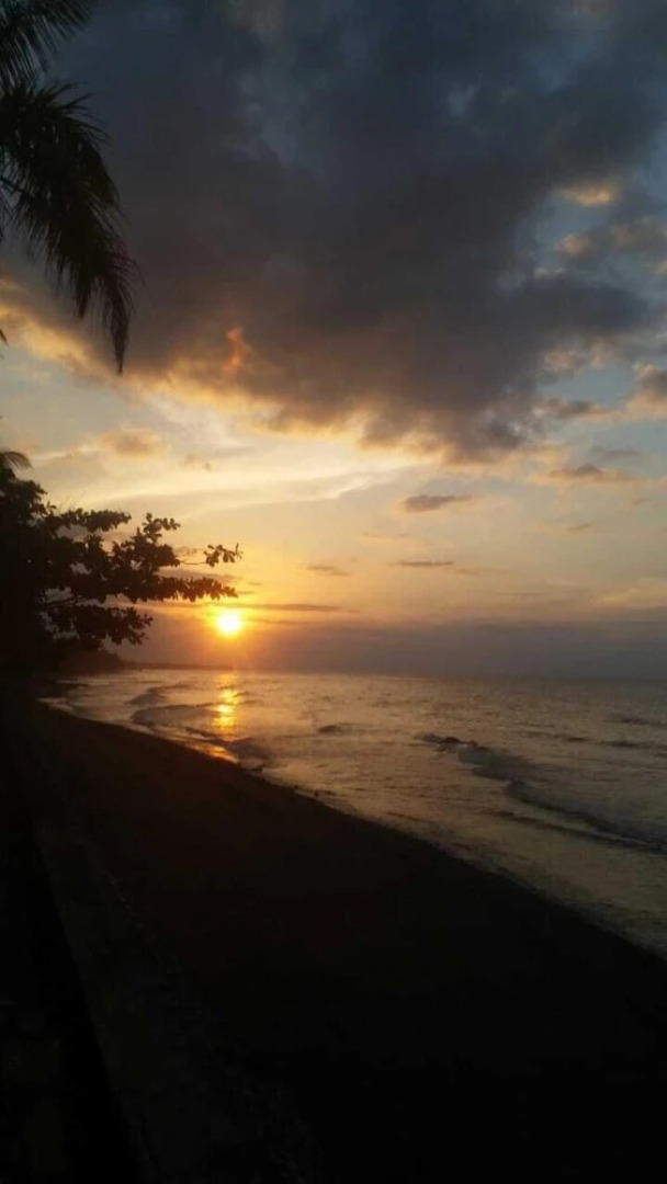 The Ning Beach & Villa