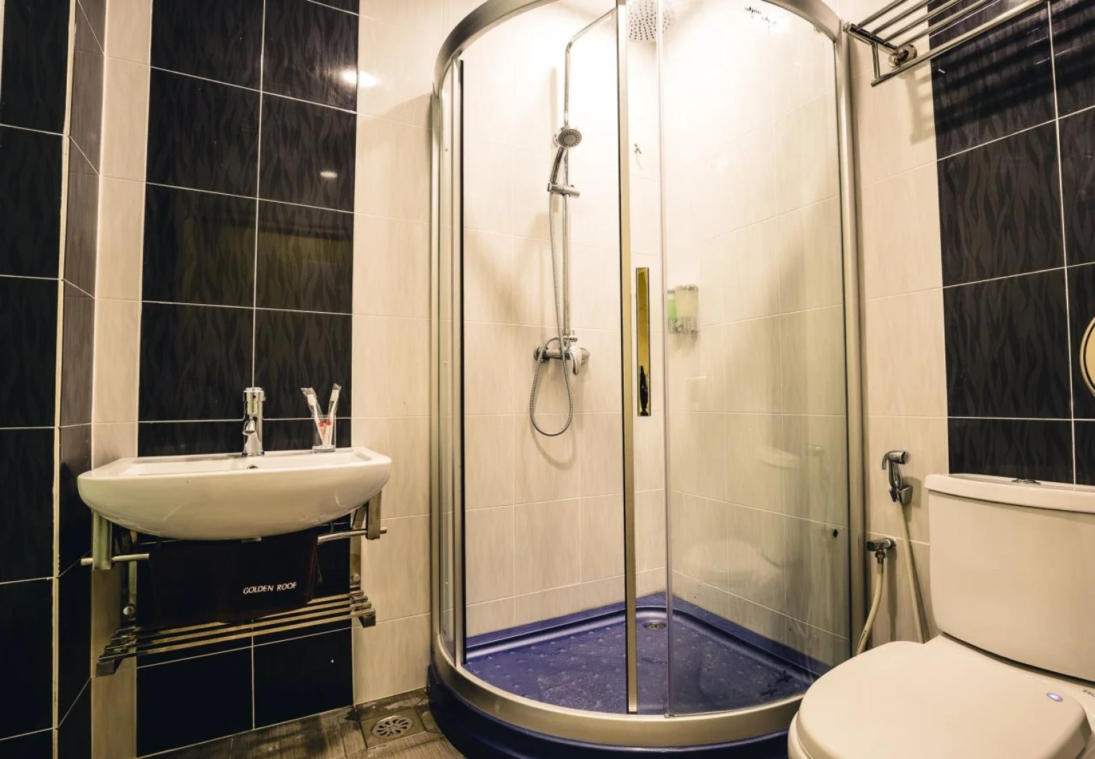 Golden Roof Hotel Taiping