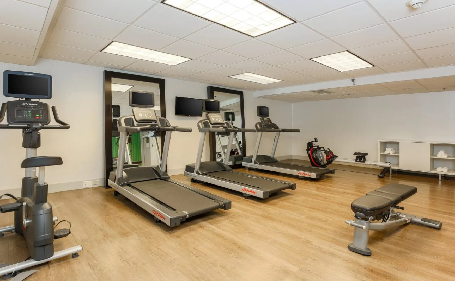 Holiday Inn Express Milwaukee-West Medical Center by IHG