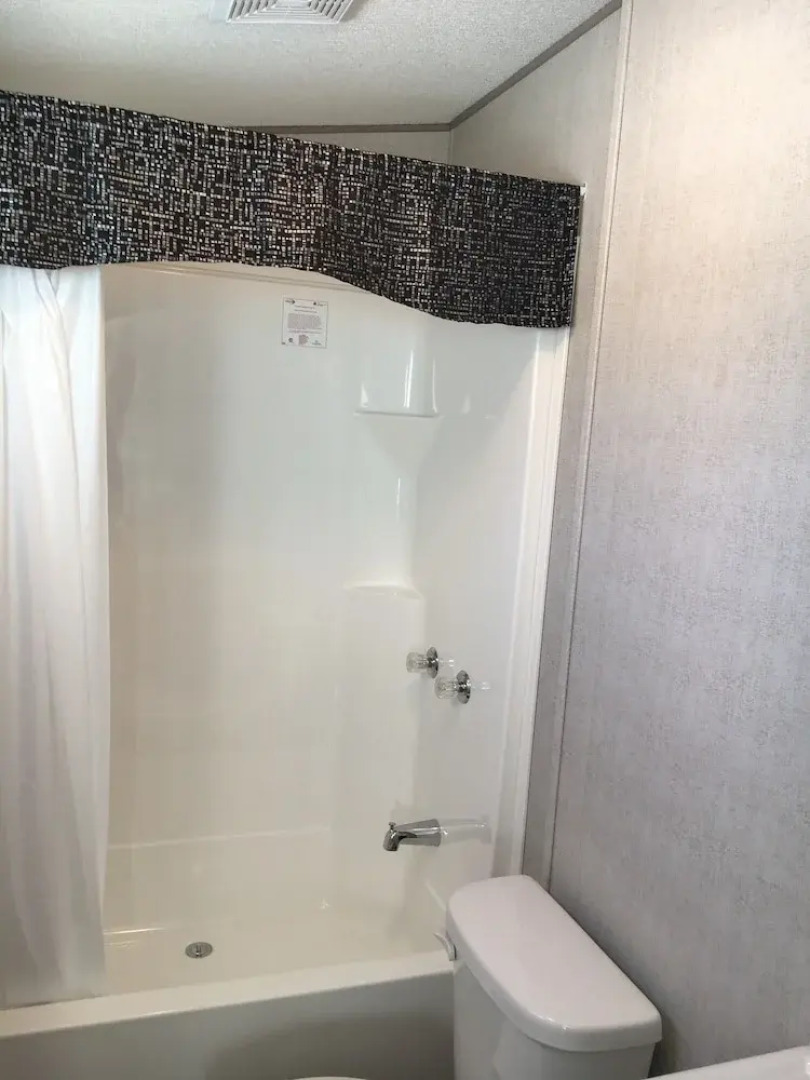 Great Blue Resort Bonnie Lake Resort