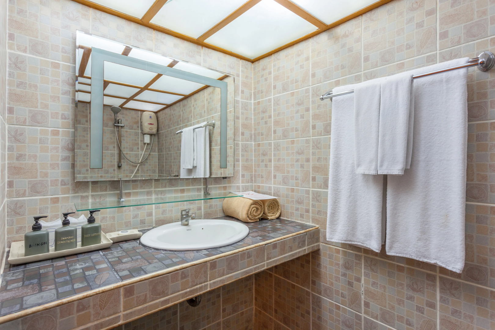 Tropica Bungalow Resort