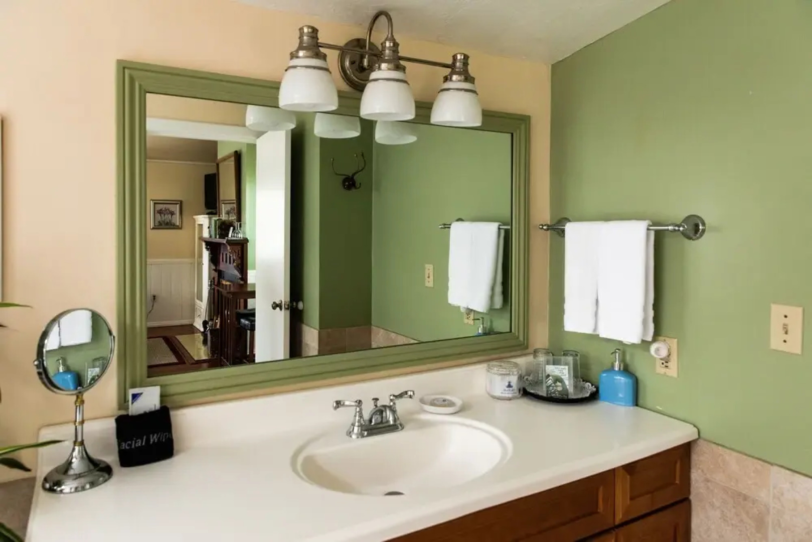 Headlands Inn Bed & Breakfast