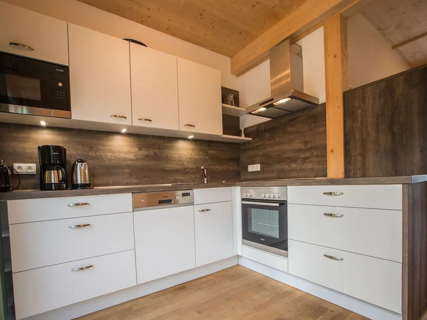 Cozy Chalet near Ski Area in Klippitztörl