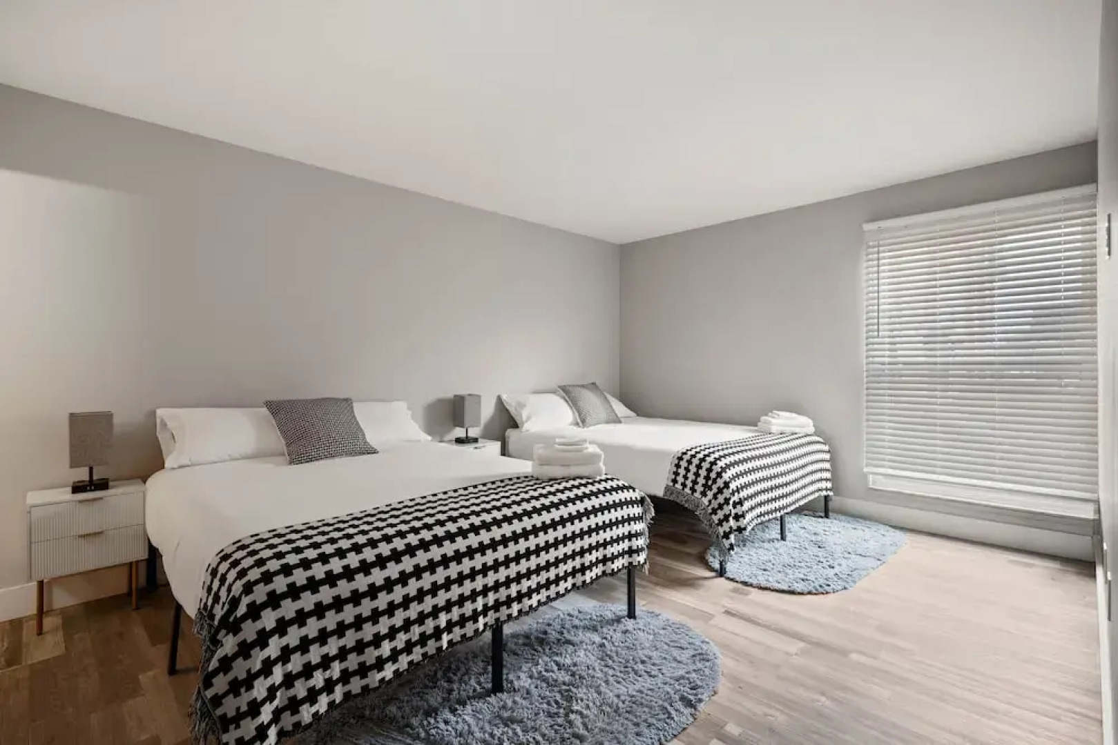 Beautiful 2BR 2BA Apartment With Modern Design