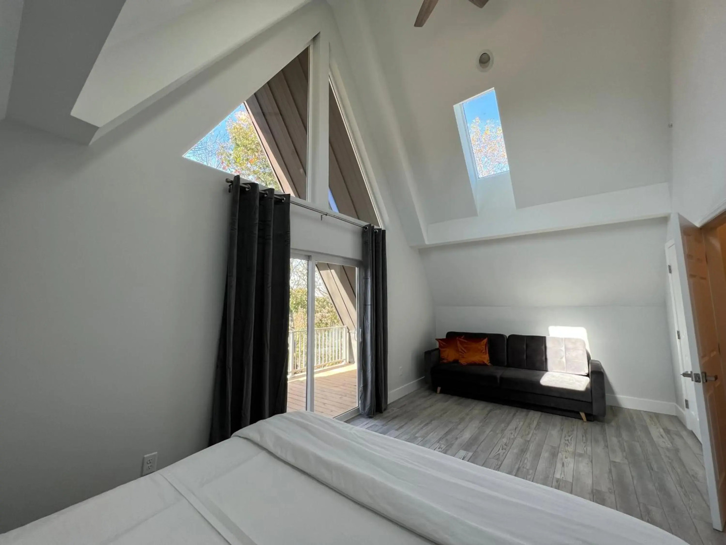 SKYLARANNA Resort & Spa