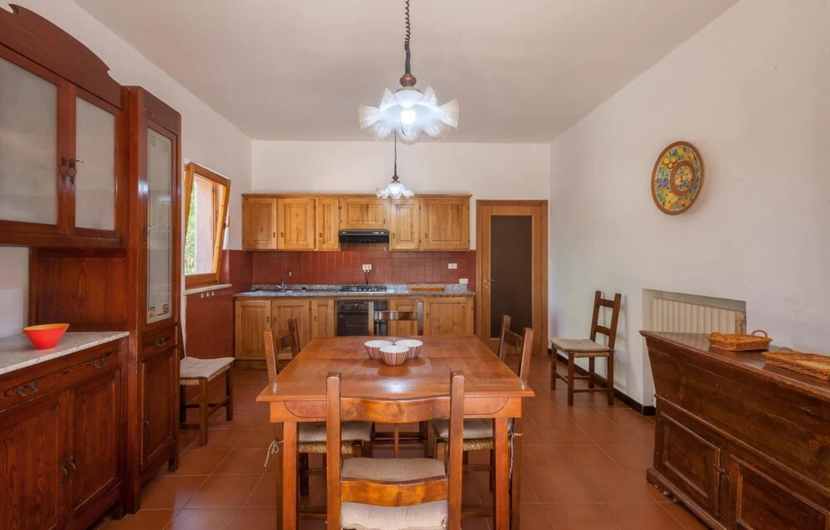 Beautiful Home in Ponzano di Fermo With Jacuzzi, Wifi and 4 Bedrooms