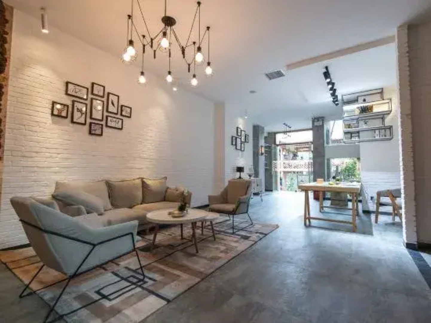 Hua Qian Zhu Homestay