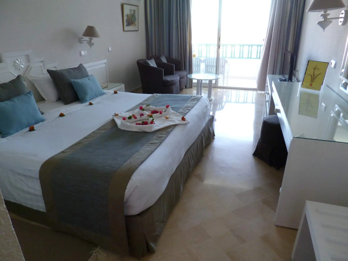 Royal Garden Palace (Families and Couples)