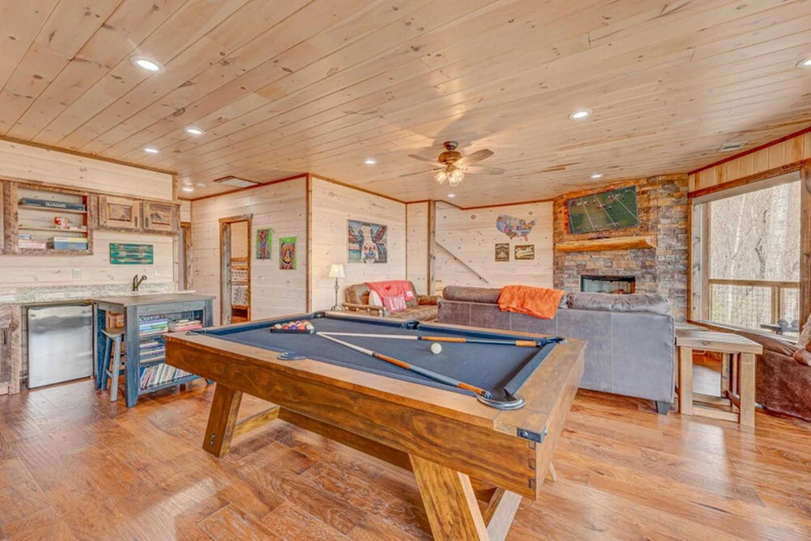 Blue Moon Lodge by Escape to Blue Ridge