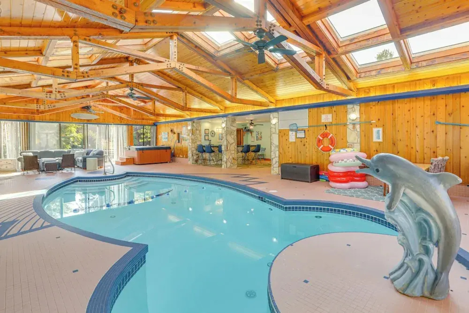 Vermilion River Home w/ Hot Tub & Private Dock!