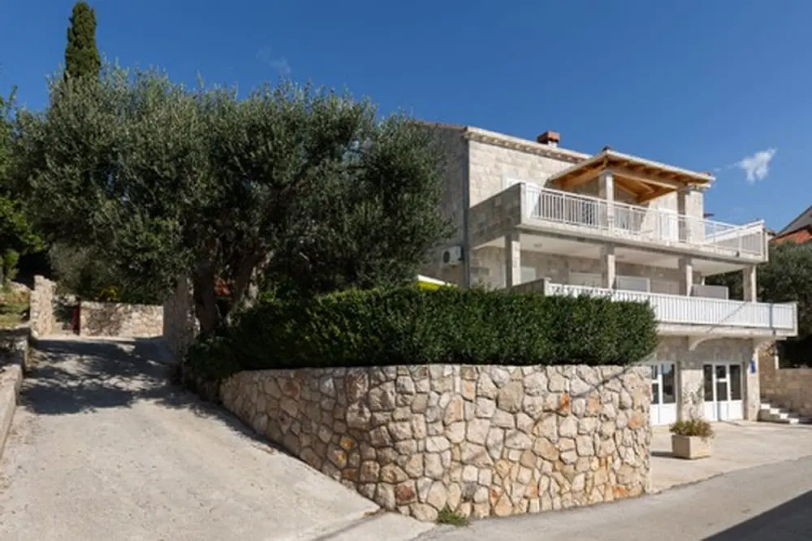 House Rasica