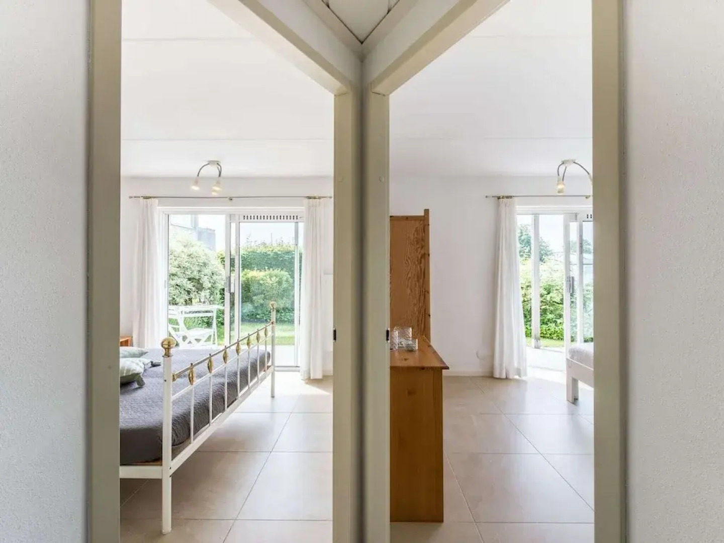 Water Villa Kortgene by Veerse Meer