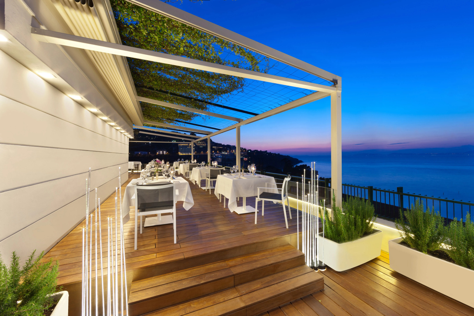 Отель Continental