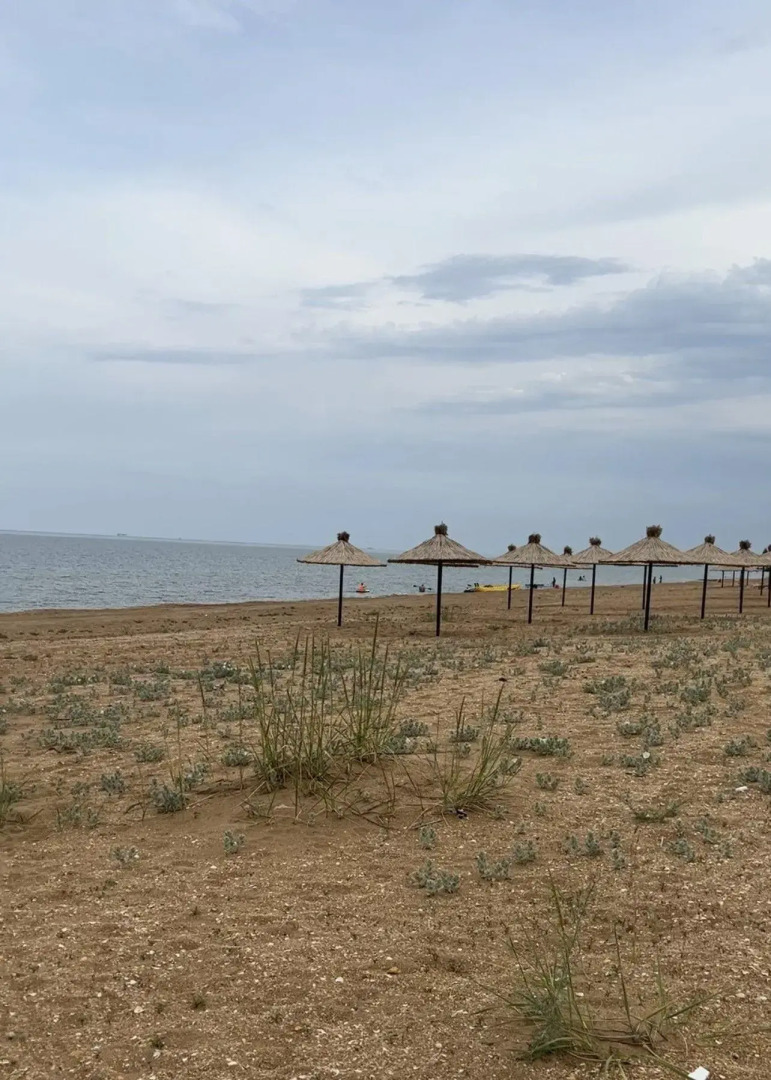 Современный двухэтажный коттедж у моря в пригороде Избербаша