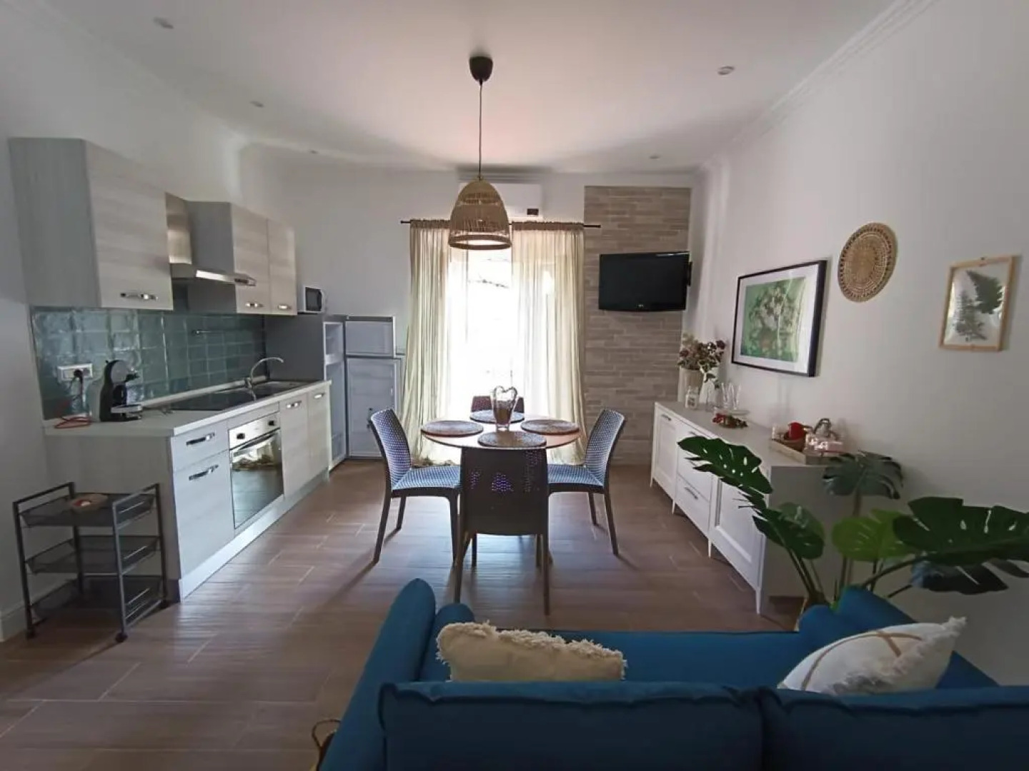 Casa Rosamari - su Lago di Posta Fibreno, Appartamento con camino