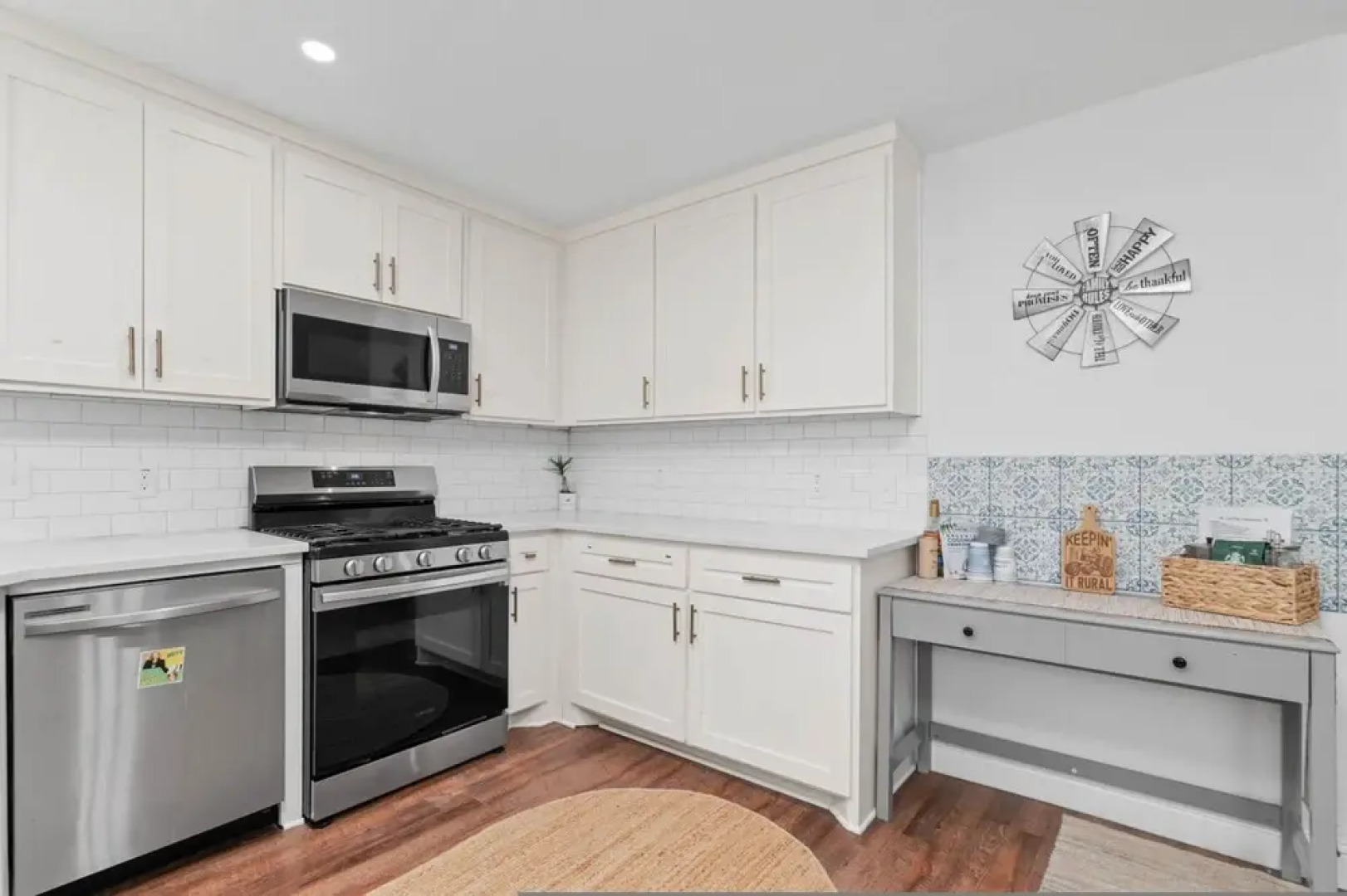 Cozy Spacious Allergy Friendly Retreat - 4BR