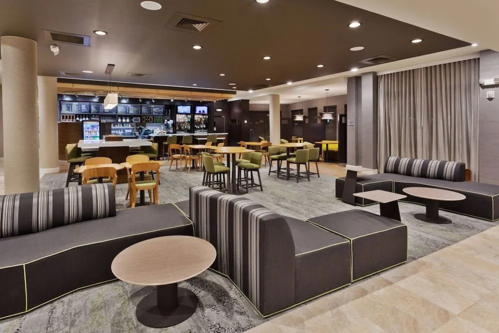 Courtyard by Marriott Dallas Grand Prairie