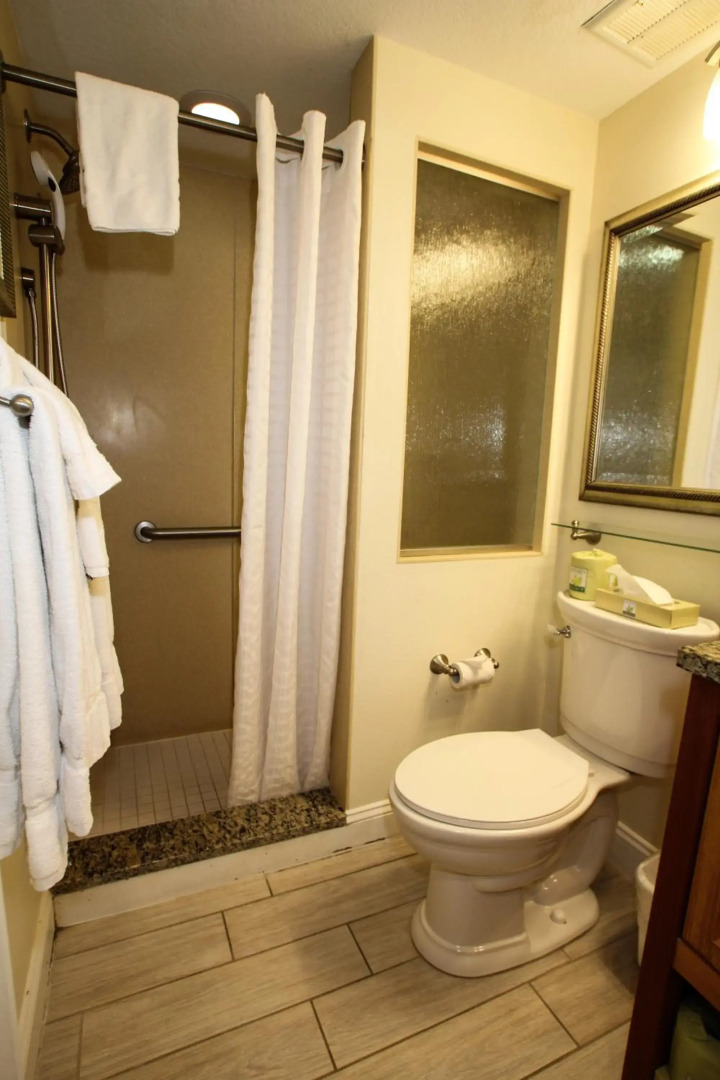 Ocean Club on Smuggler's Beach