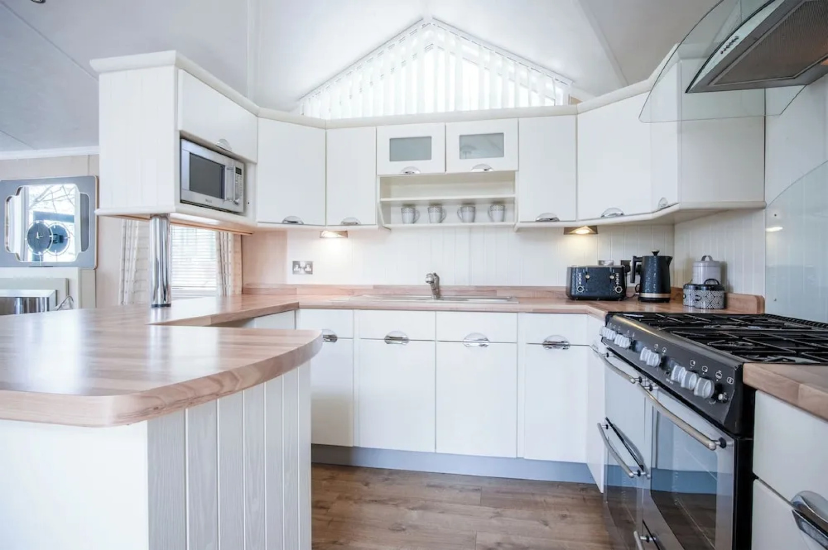 Manor 5 Lodge - 2 Bedroom Lodge - Pendine